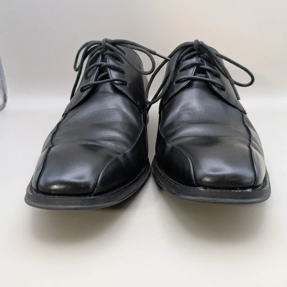 Kenneth Cole these show
